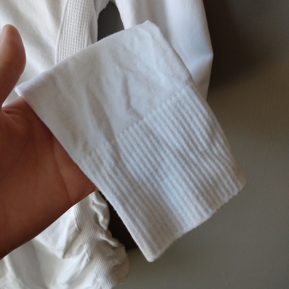 Athleta Long Sleeve Ruched Top - Picture 4 of 7